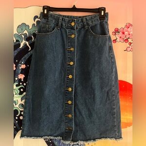 Blue jean skirt from Shein. Size small or 4. Worn twice.